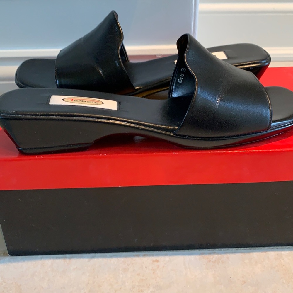 Talbots Black Leather Slide Sandals Size 6.5B – Classic Comfort NWT